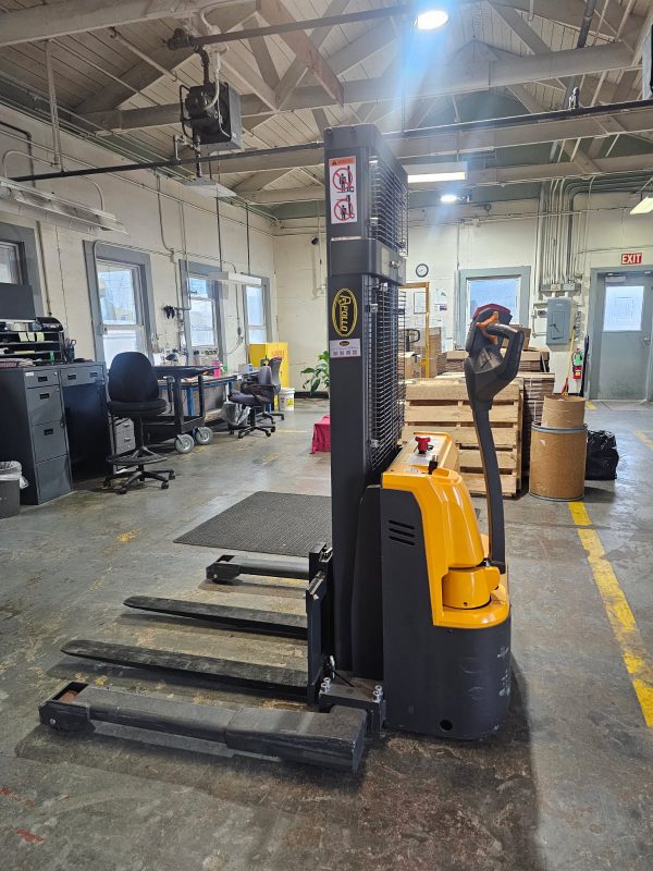 Apollo Electric Stacker